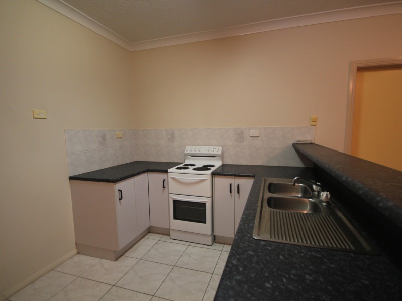 4/22 Mary Street, West End QLD 4810