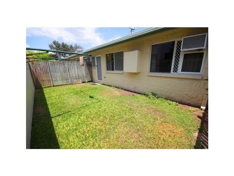 West End QLD 4810