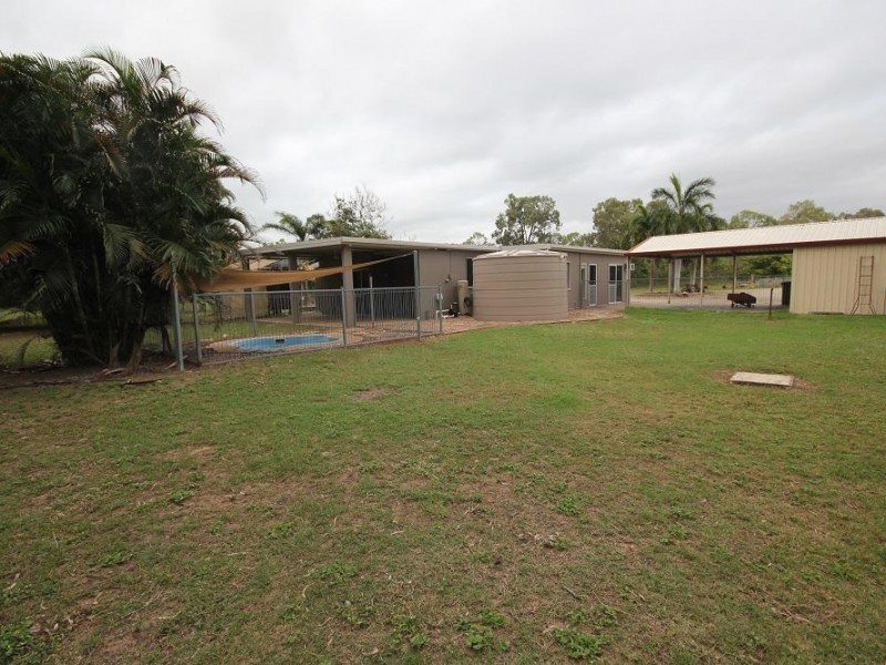 464 Cape Cleveland Road, Cape Cleveland QLD 4810