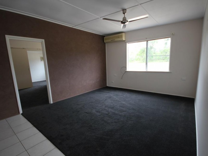 464 Cape Cleveland Road, Cape Cleveland QLD 4810