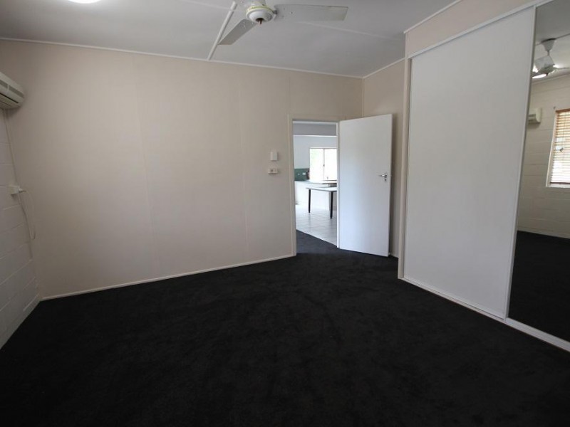 464 Cape Cleveland Road, Cape Cleveland QLD 4810