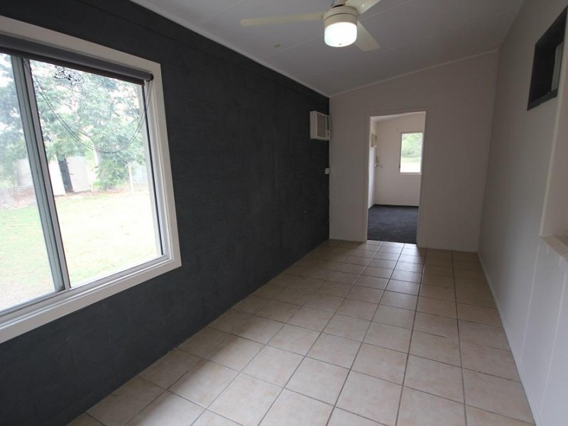 464 Cape Cleveland Road, Cape Cleveland QLD 4810