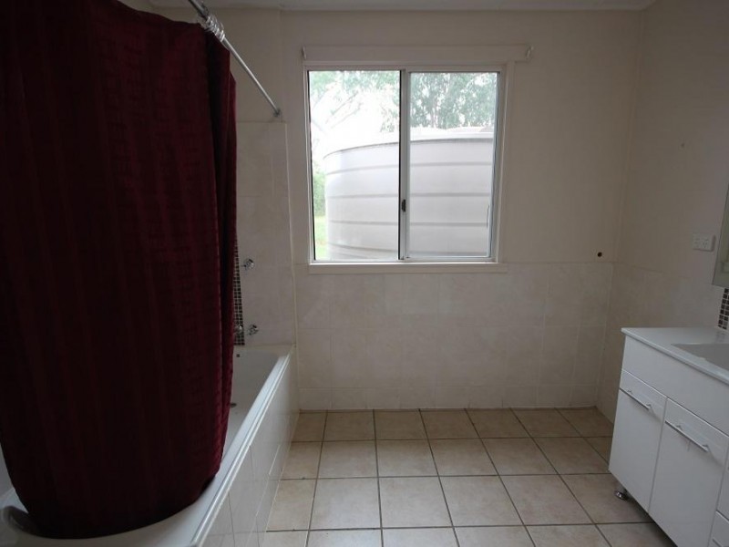 464 Cape Cleveland Road, Cape Cleveland QLD 4810