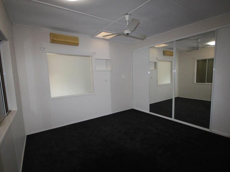 464 Cape Cleveland Road, Cape Cleveland QLD 4810