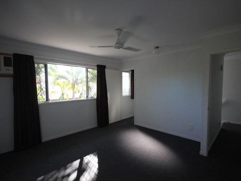 1/8 Regent Street, Hyde Park QLD 4812