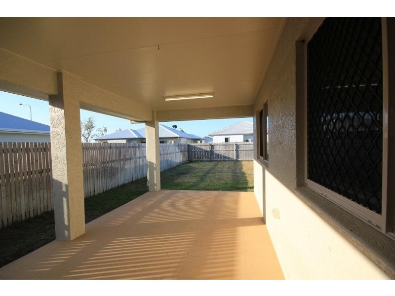 12 Burdell Drive, Burdell QLD 4818