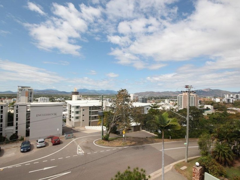 47/7 Hale Street, North Ward QLD 4810