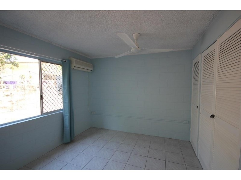 2/36 Clayton Street, Hermit Park QLD 4812