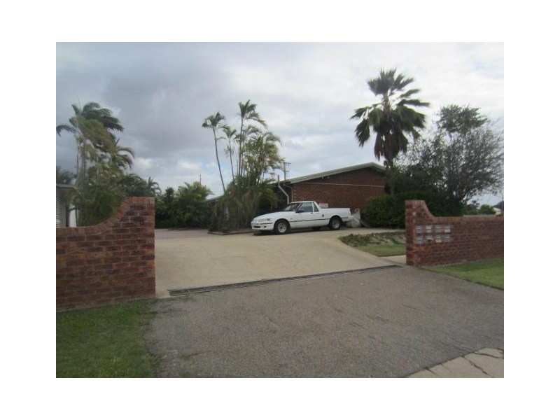 8/20 Roberts Street, Hermit Park QLD 4812