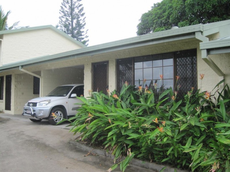 West End QLD 4810