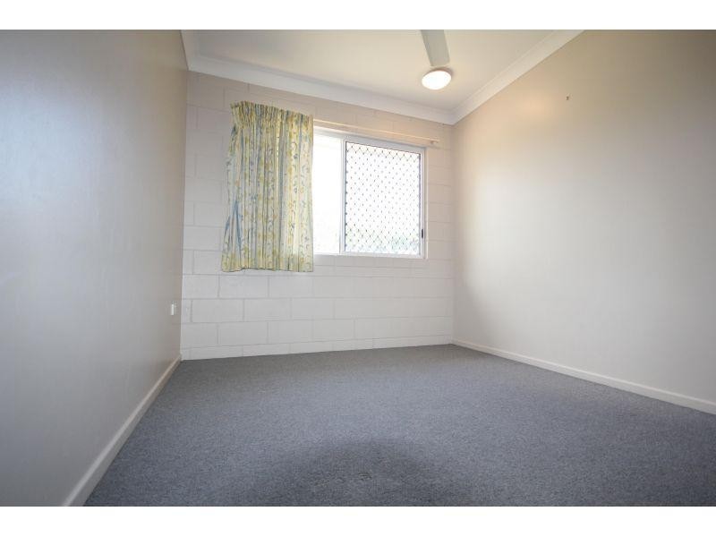 West End QLD 4810