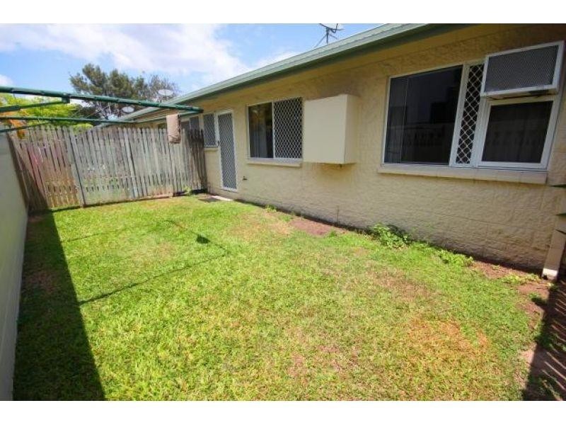 West End QLD 4810