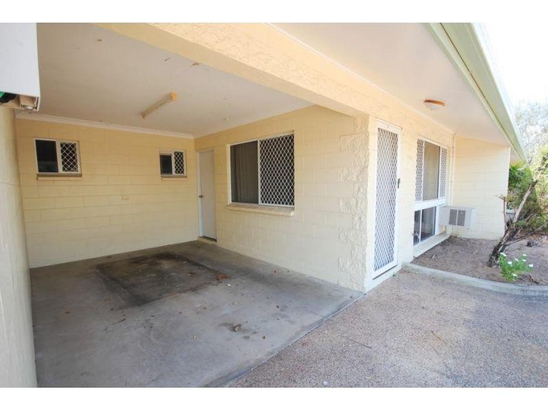 West End QLD 4810