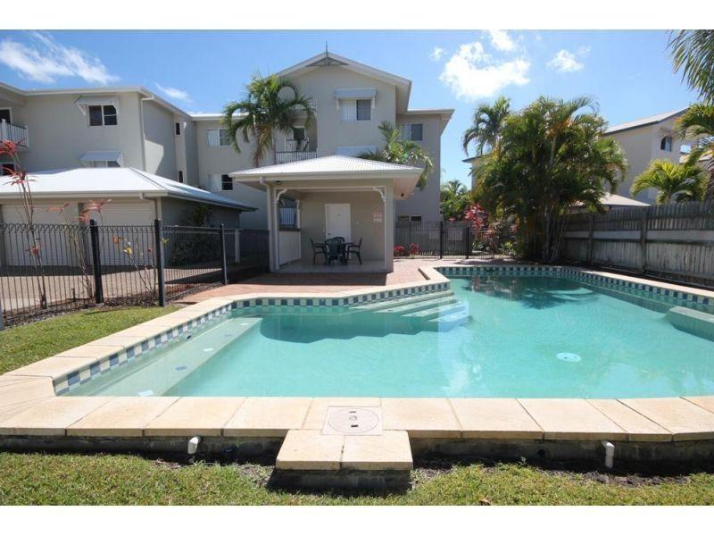 20/16 Martinez Avenue, West End QLD 4810