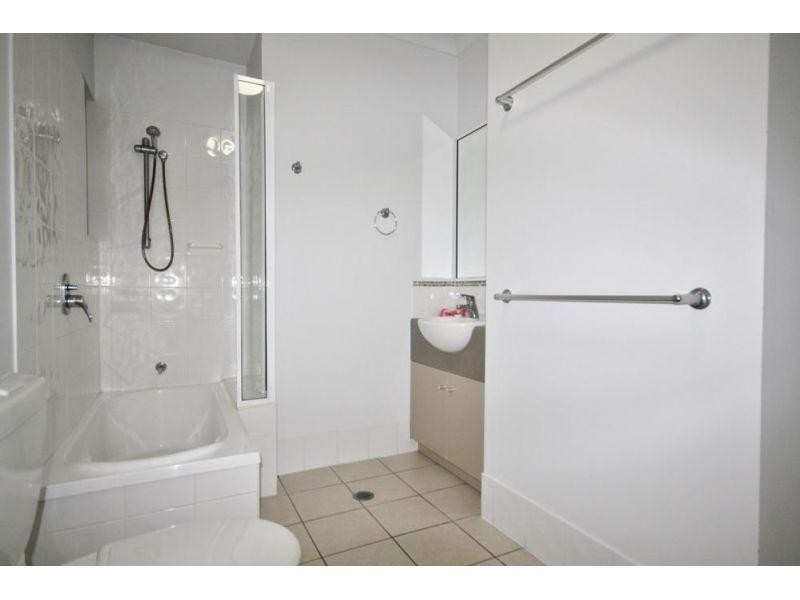 20/16 Martinez Avenue, West End QLD 4810