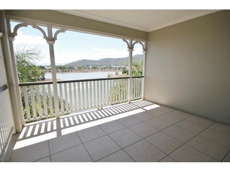 20/16 Martinez Avenue, West End QLD 4810