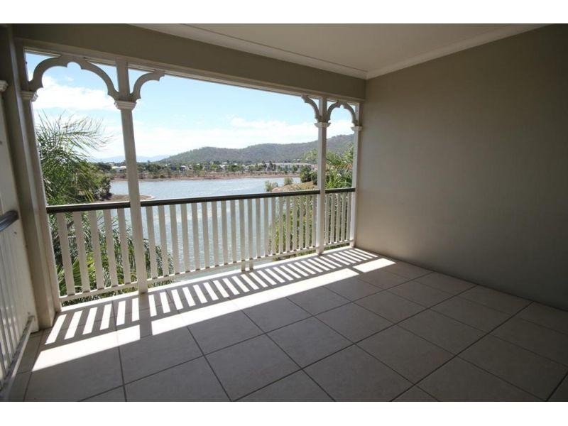 West End QLD 4810