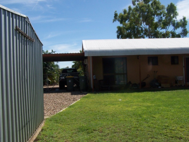 114 Marina Drive, Bushland Beach QLD 4818