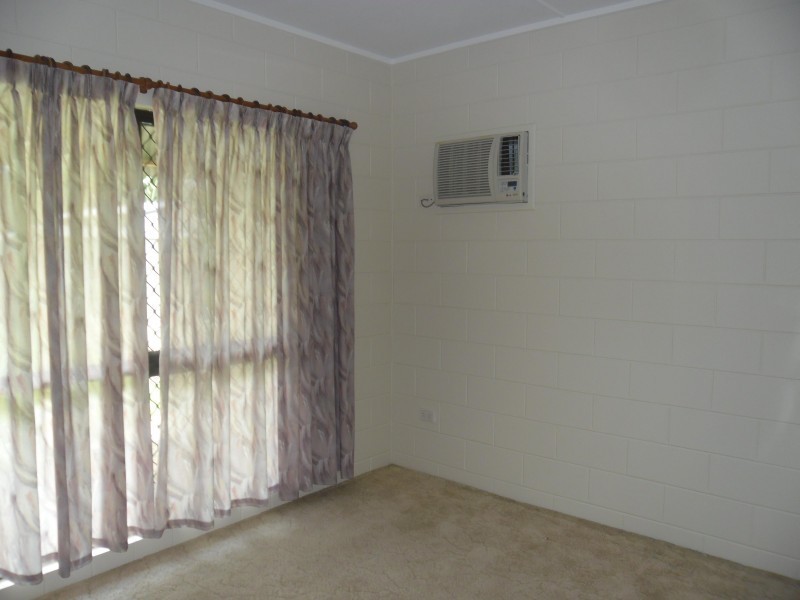 114 Marina Drive, Bushland Beach QLD 4818