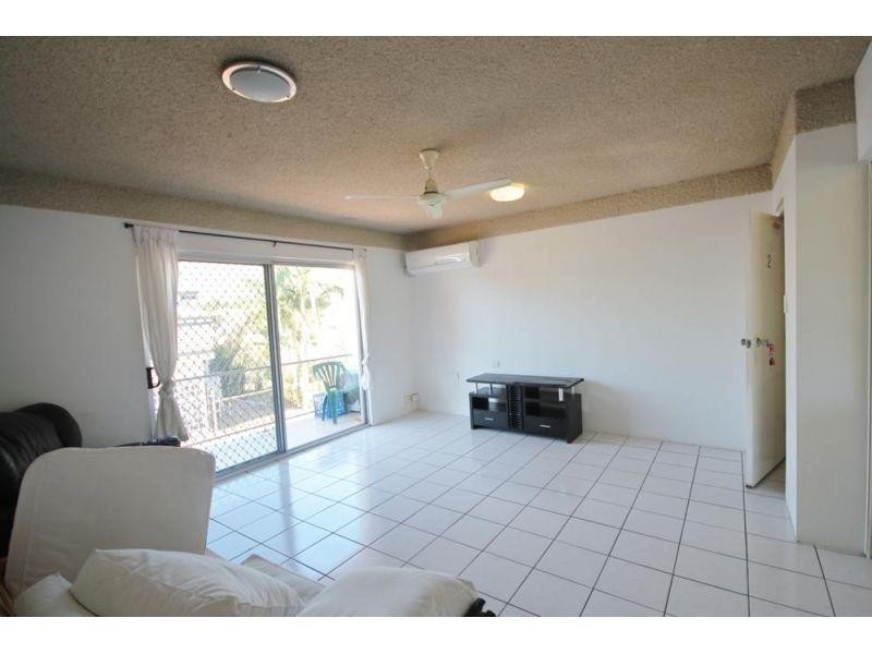 2/157 Mitchell Street, North Ward QLD 4810