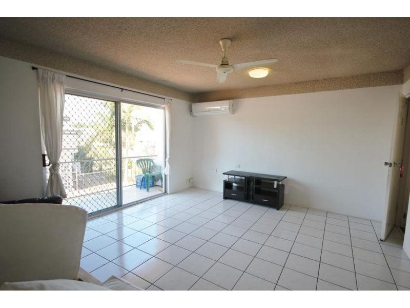 2/157 Mitchell Street, North Ward QLD 4810