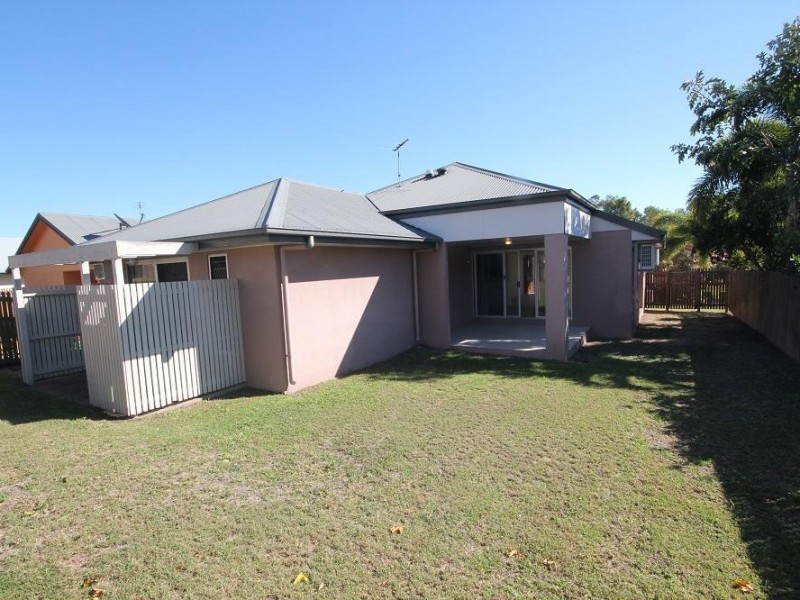 16 Riverbend Drive, Douglas QLD 4814