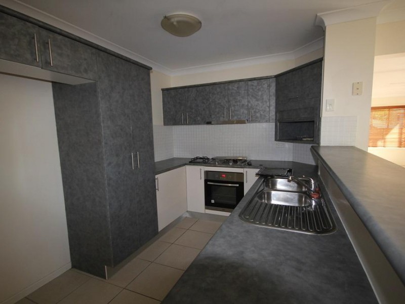 16 Riverbend Drive, Douglas QLD 4814