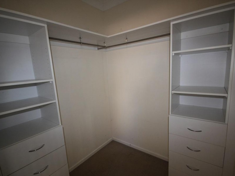 16 Riverbend Drive, Douglas QLD 4814