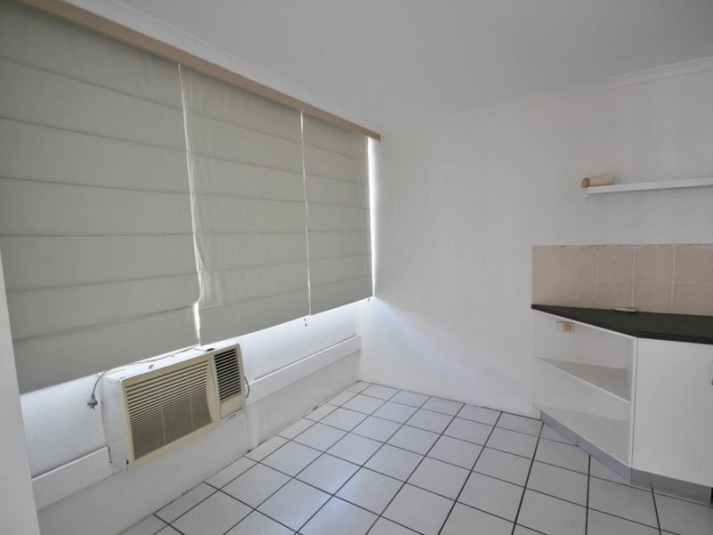 9/6 Hale Street, North Ward QLD 4810