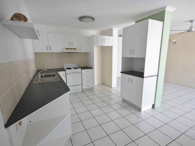 9/6 Hale Street, North Ward QLD 4810