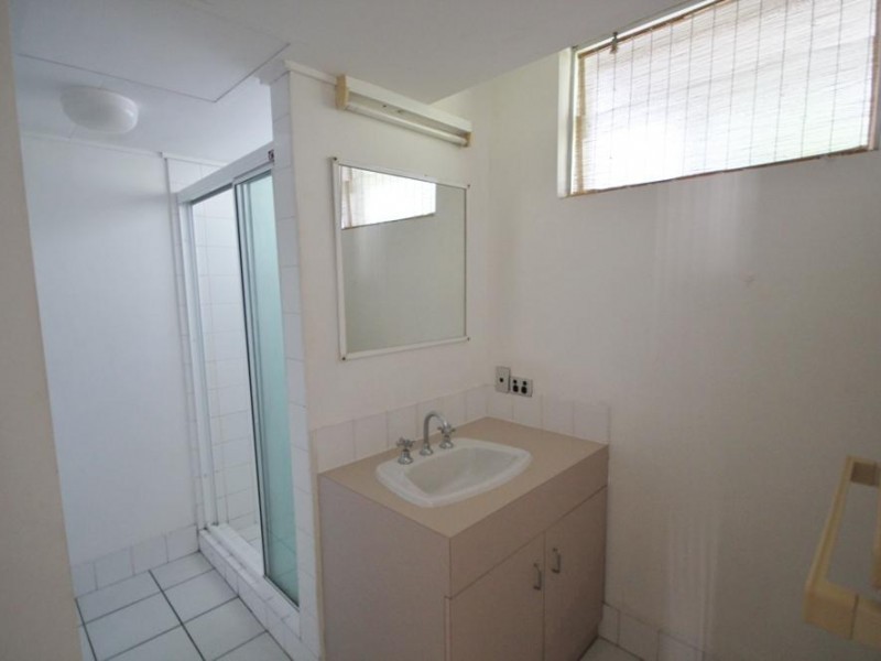 9/6 Hale Street, North Ward QLD 4810