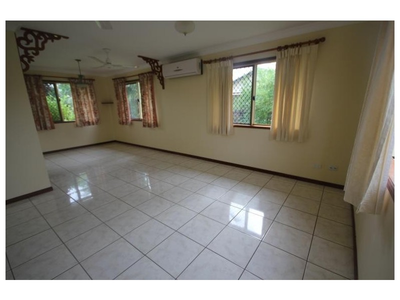 16 Mendi Drive, Bushland Beach QLD 4818