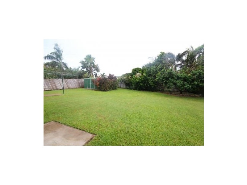 16 Mendi Drive, Bushland Beach QLD 4818