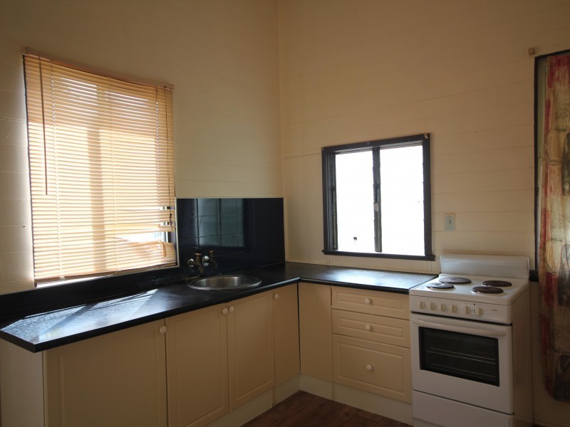 Railway Estate QLD 4810