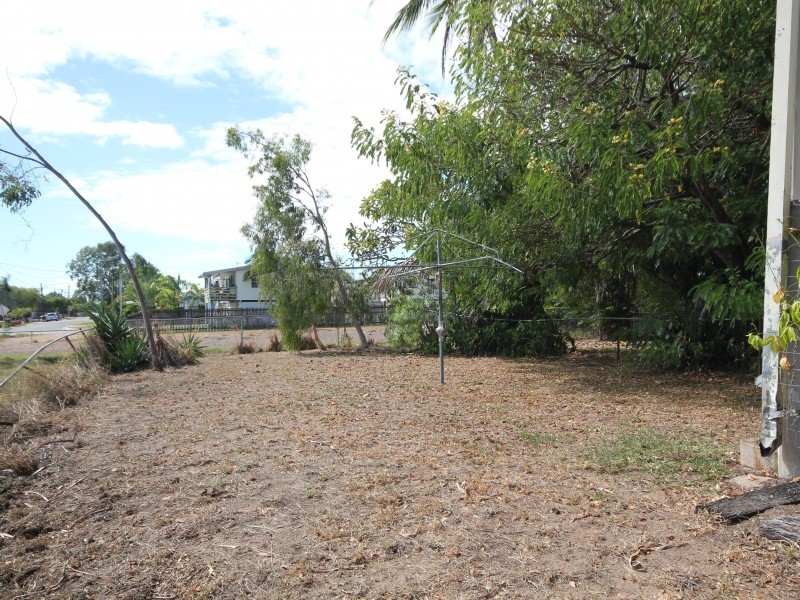 Railway Estate QLD 4810