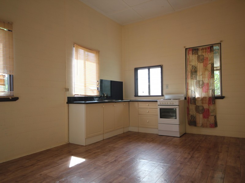 Railway Estate QLD 4810