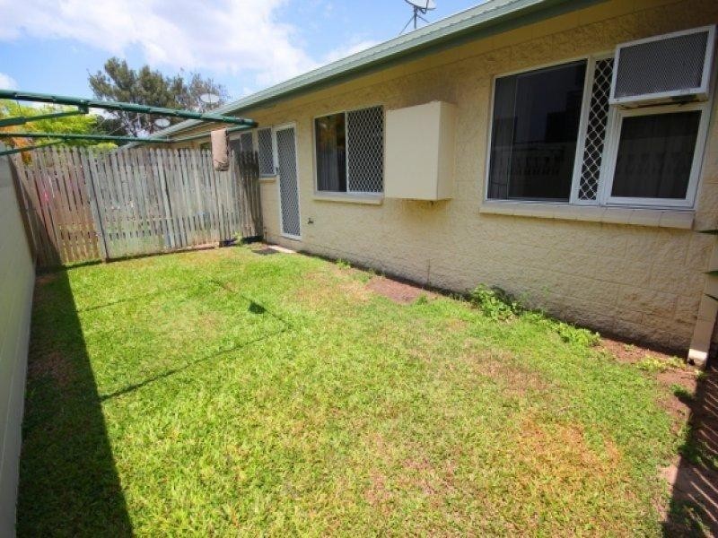 1/18-20 Crauford Street, West End QLD 4810