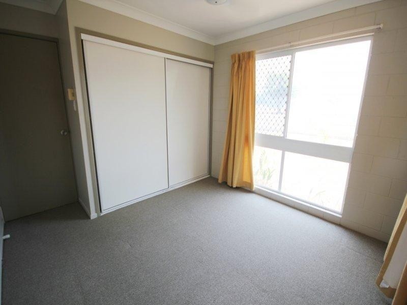 1/18-20 Crauford Street, West End QLD 4810