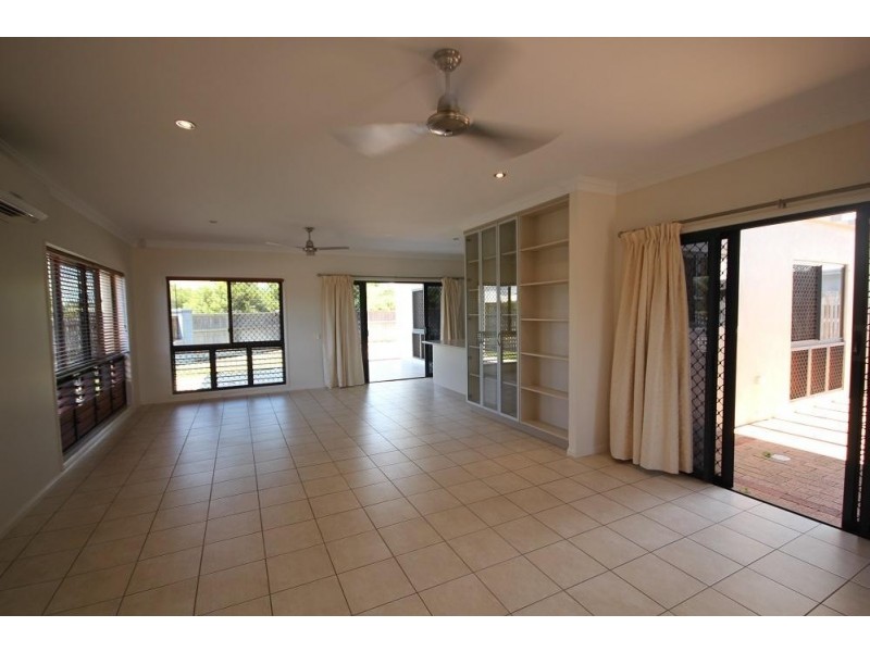 1 Burford Court, Kirwan QLD 4817