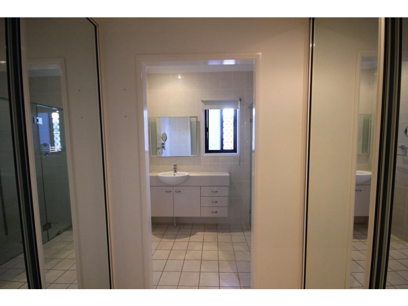 1 Burford Court, Kirwan QLD 4817