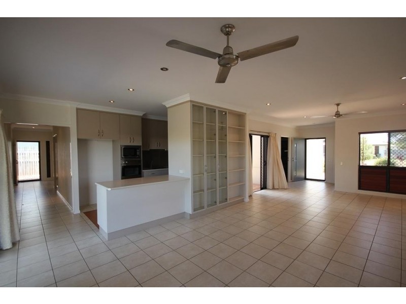 1 Burford Court, Kirwan QLD 4817