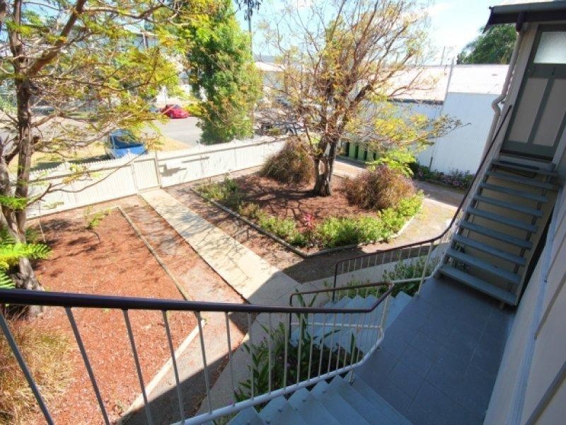 2/31 Bell Street, South Townsville QLD 4810