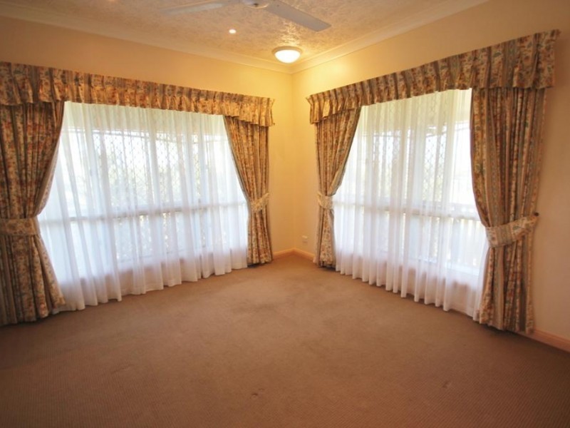 Mount Louisa QLD 4814