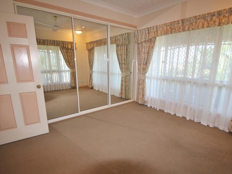 Mount Louisa QLD 4814