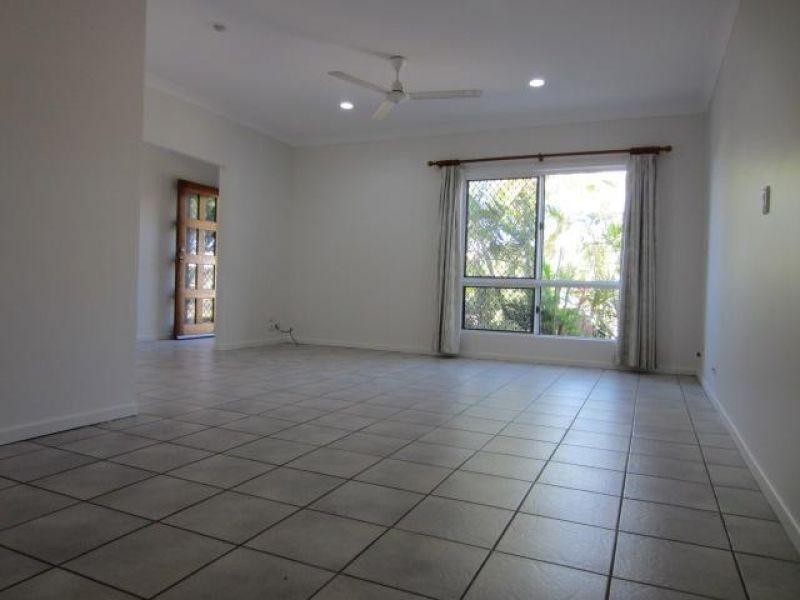 25 Colchester Crescent, Kirwan QLD 4817