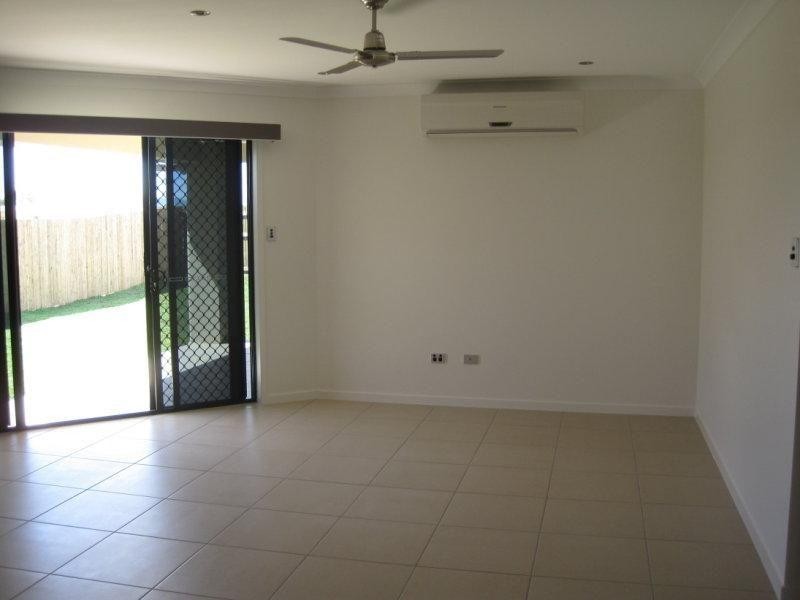 31 Currawinya Court, Bushland Beach QLD 4818