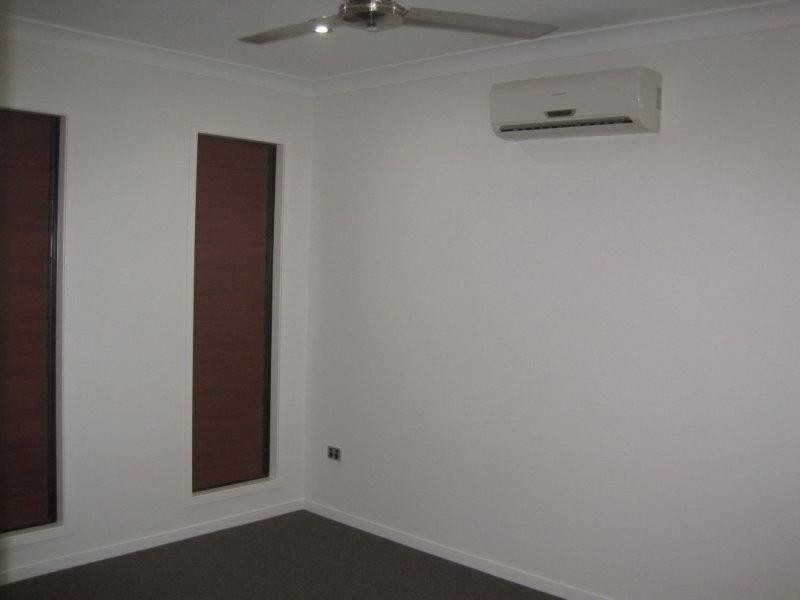 31 Currawinya Court, Bushland Beach QLD 4818