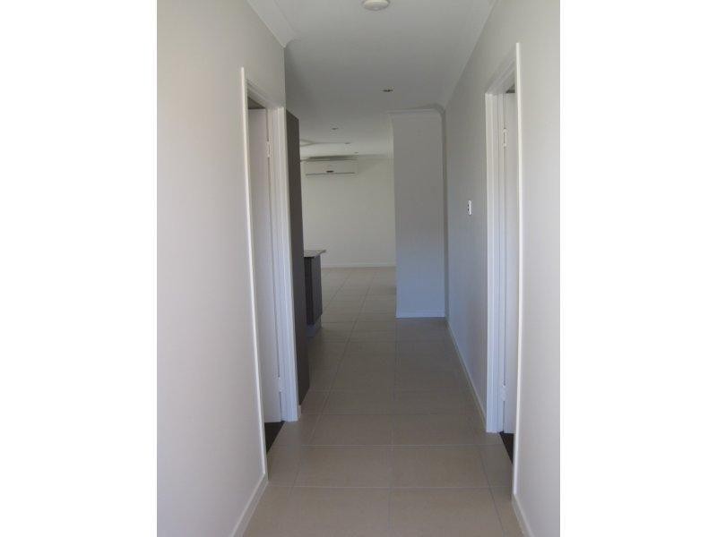 31 Currawinya Court, Bushland Beach QLD 4818