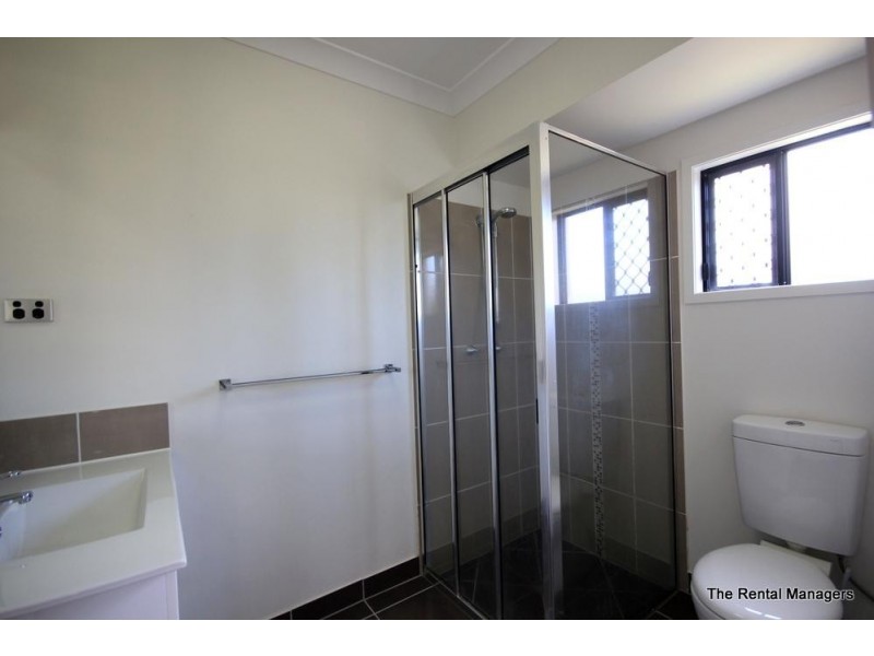 31 Currawinya Court, Bushland Beach QLD 4818