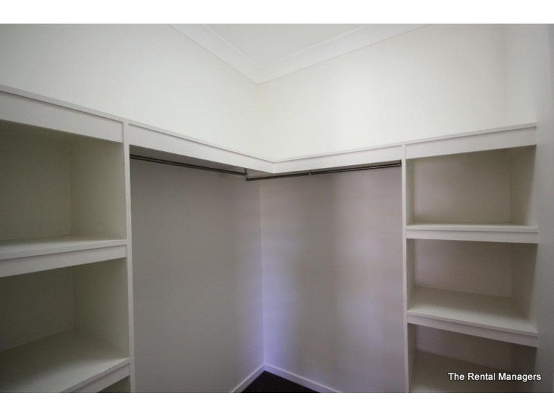 31 Currawinya Court, Bushland Beach QLD 4818